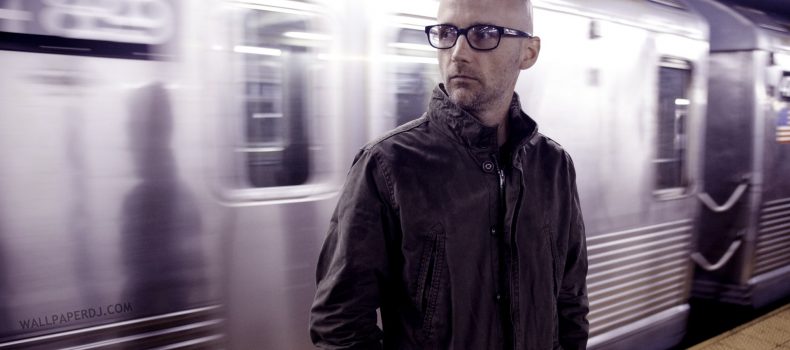 Moby продає свої інструменти для благодійності